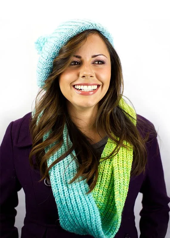 Brioche scarf and hat set using gradient yarn